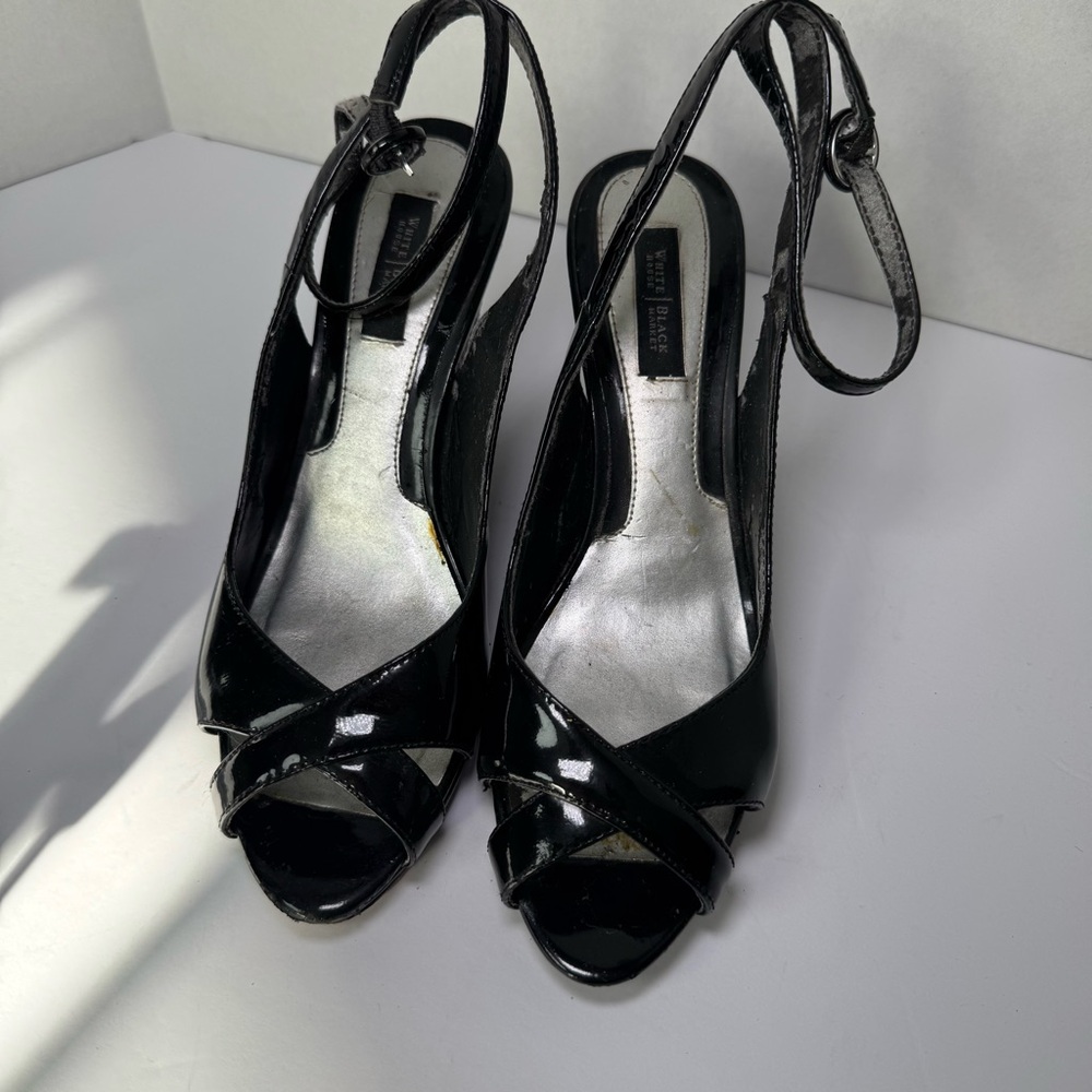 White House Black Market Black Patent Leather Wedges Open Toe Shoes Size 7.5